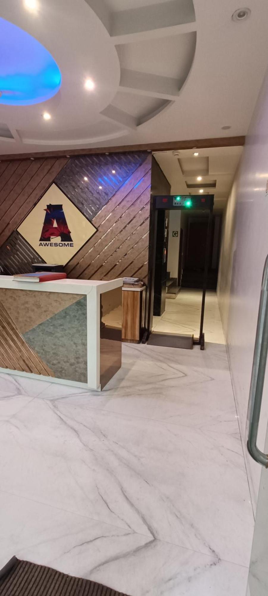 Hotel Awesome International Нью-Дели Экстерьер фото