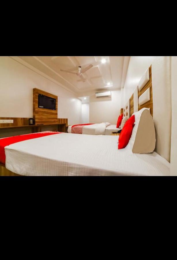 Hotel Awesome International Нью-Дели Экстерьер фото